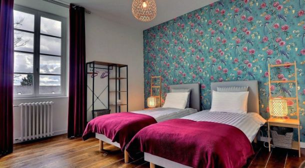 Chambre pivoine pour dormir confortablement près du mont-saint-michel